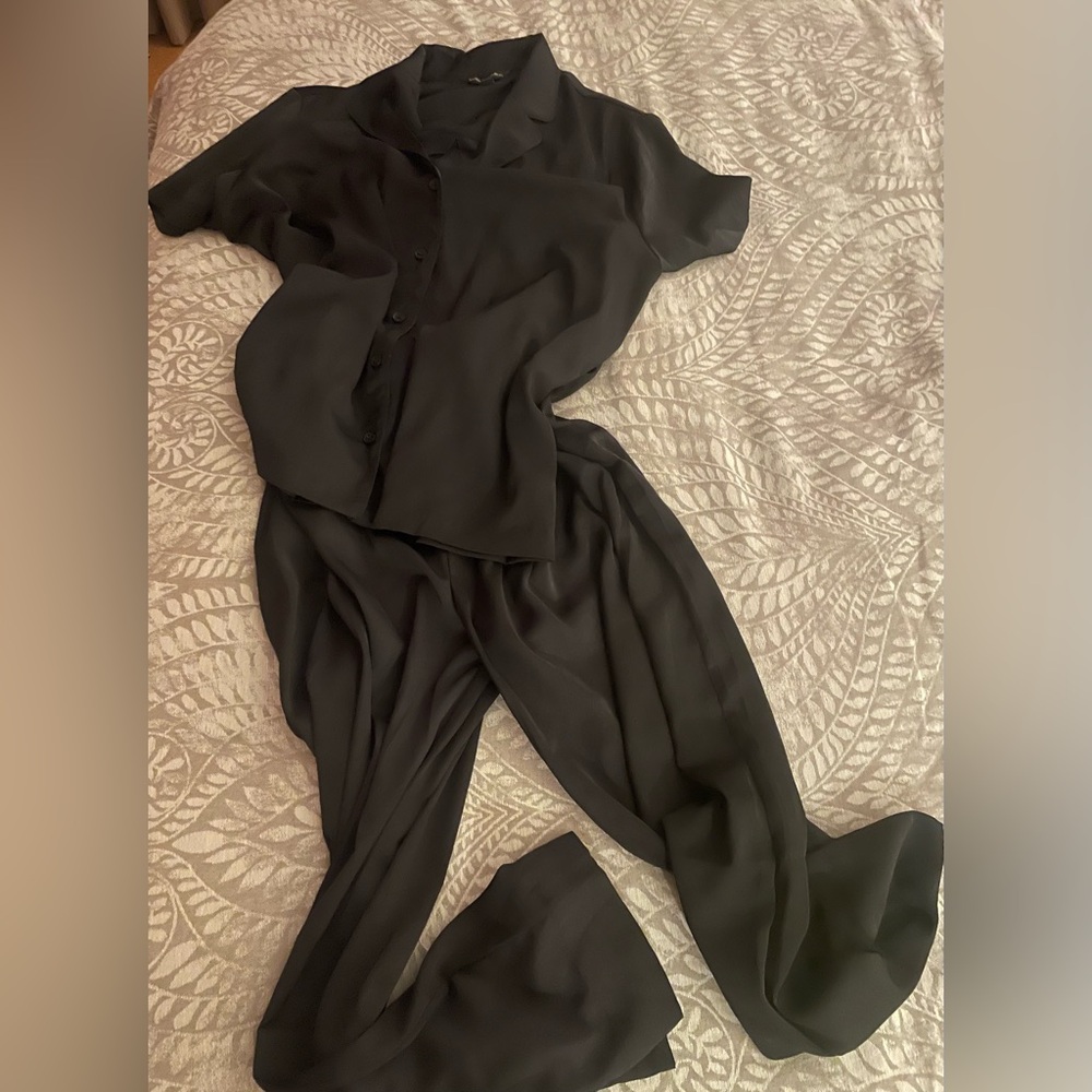 BANANA REPUBLIC 2 piece satin pajama set size XL black